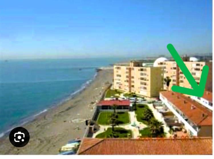 Acogedora Casa Junto Al Mar ,Cerca Del Centro Urbano Apartment Malaga Ngoại thất bức ảnh